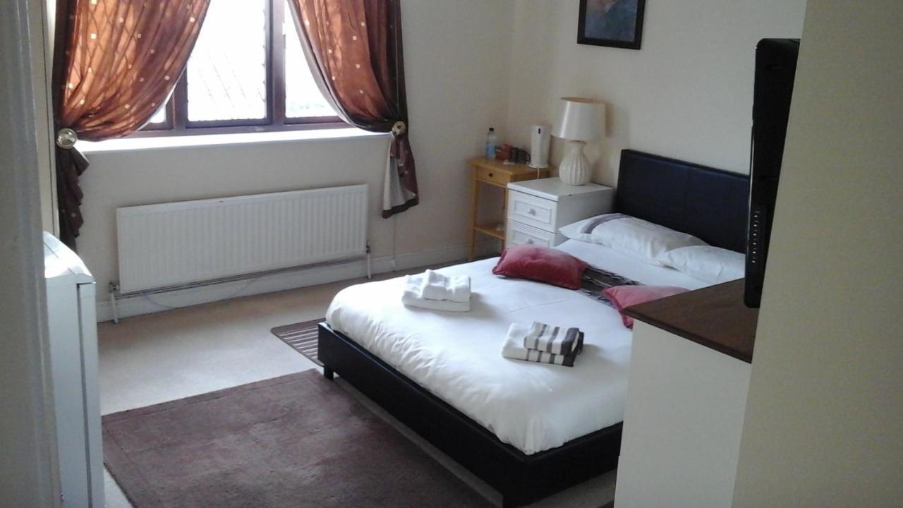 Elm House Accommodation Уисбек Экстерьер фото