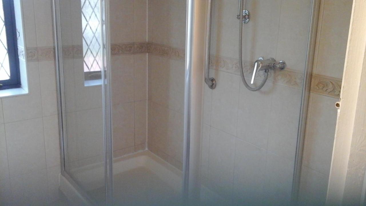 Elm House Accommodation Уисбек Экстерьер фото