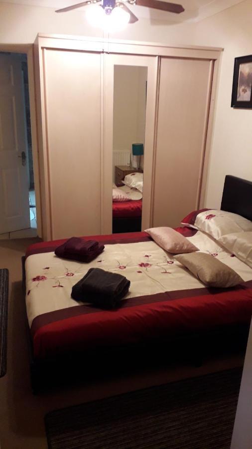 Elm House Accommodation Уисбек Экстерьер фото
